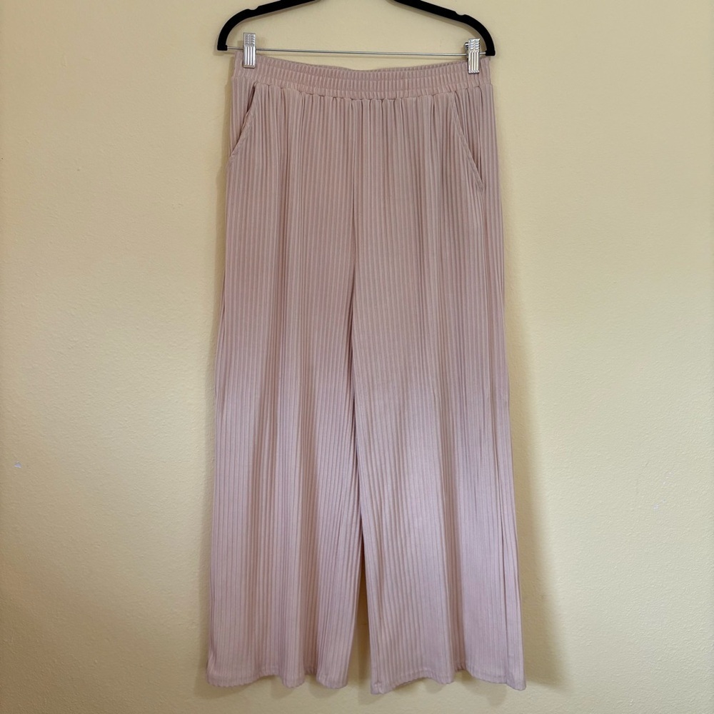 Wide Leg Pants - Large